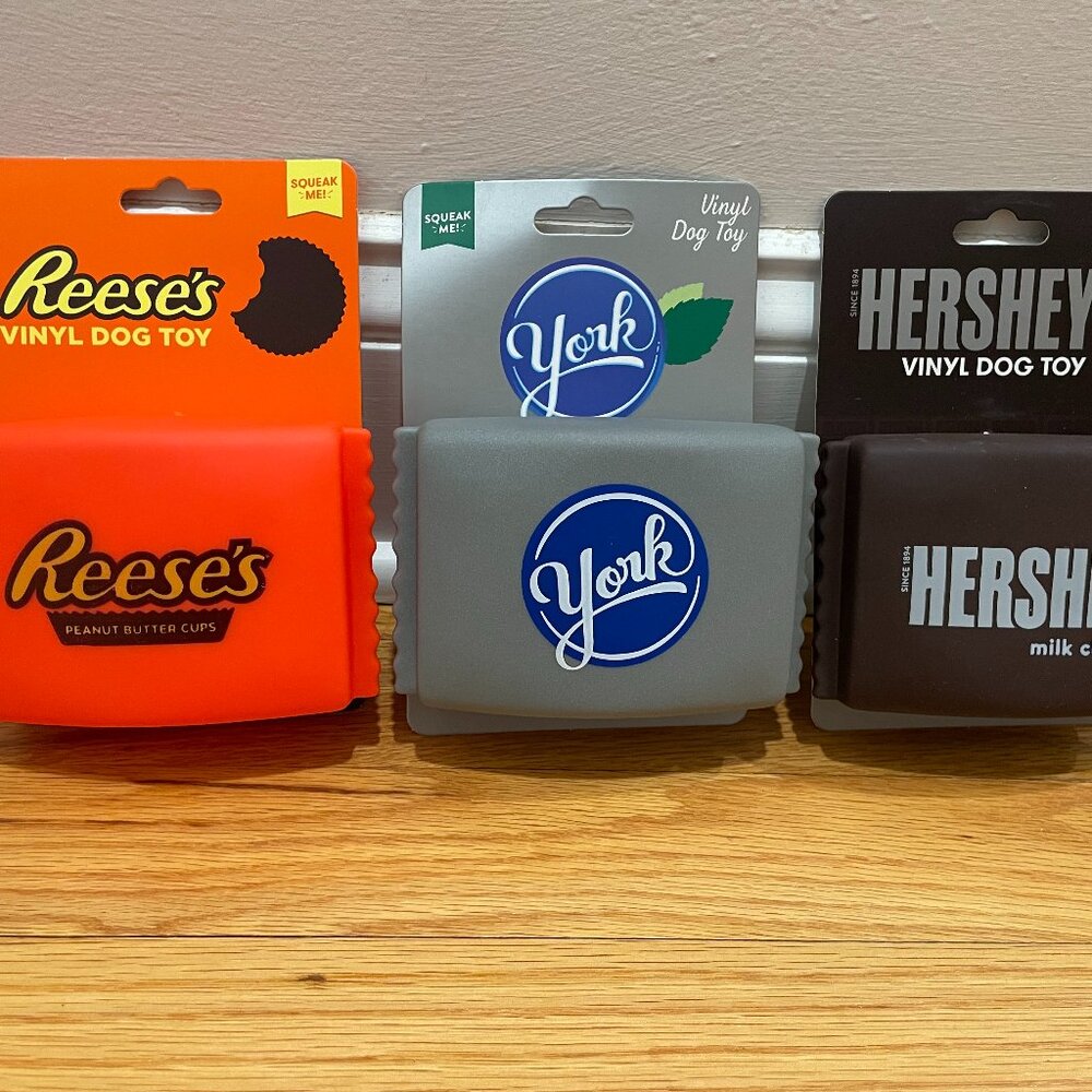 New 3 Hershey's Chocolate Dog Toys Reese's York Peppermint vinyl squeaky noise
